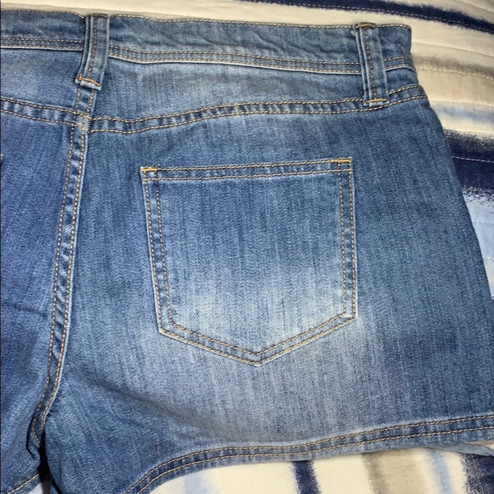 I ❤️Ronson Shorts - Picture 5 of 7